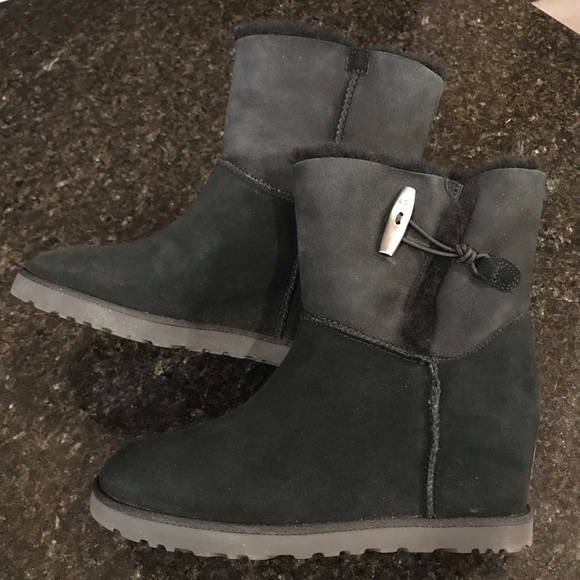 Uggs Cozy Booties Wedges Boots 
